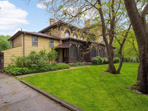 424 5th St SE, Minneapolis, MN 55414-7