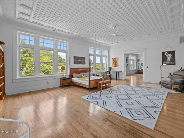 522 W 1st Street, Ayden, NC 28513-27