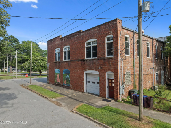 522 W 1st Street, Ayden, NC 28513-47
