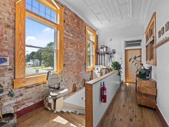 522 W 1st Street, Ayden, NC 28513-5