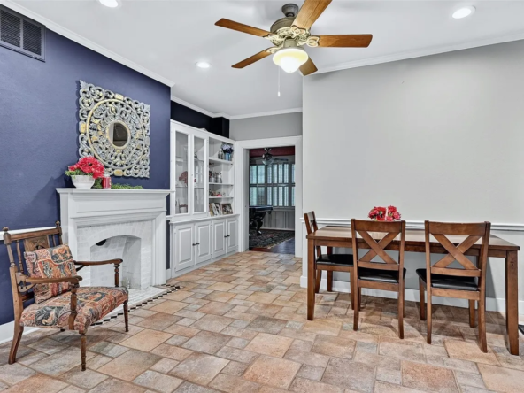 625 S Denton St, Gainesville, TX 76240-12