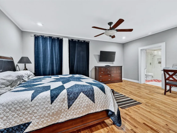 625 S Denton St, Gainesville, TX 76240-14