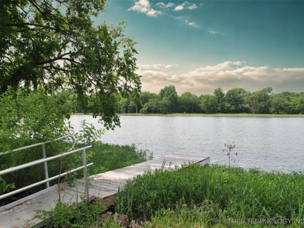 6844 Yonkipin Dr, Claremore, OK 74019-5