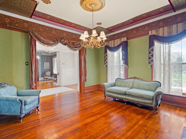711 e morgan st-12