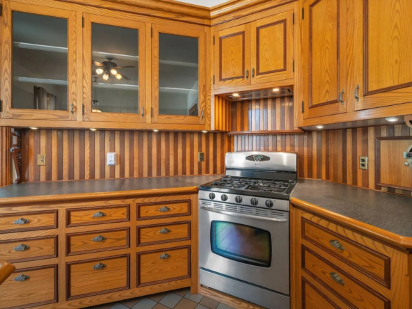 73 Elm St, Cooperstown, NY 13326-19