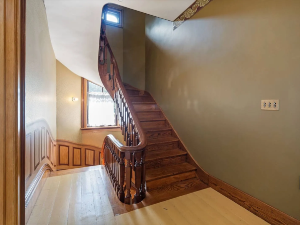 73 Elm St, Cooperstown, NY 13326-28
