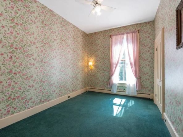 73 Elm St, Cooperstown, NY 13326-38
