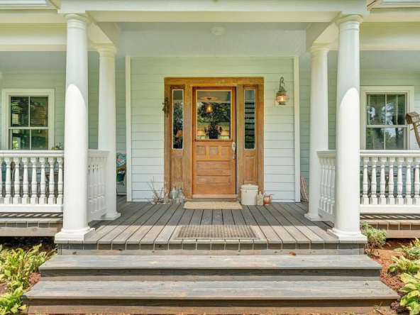 785 Jonesboro Rd, Roseland, VA 22967-40