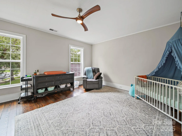 8407 Woodford Bridge Dr, Charlotte, NC 28216-25