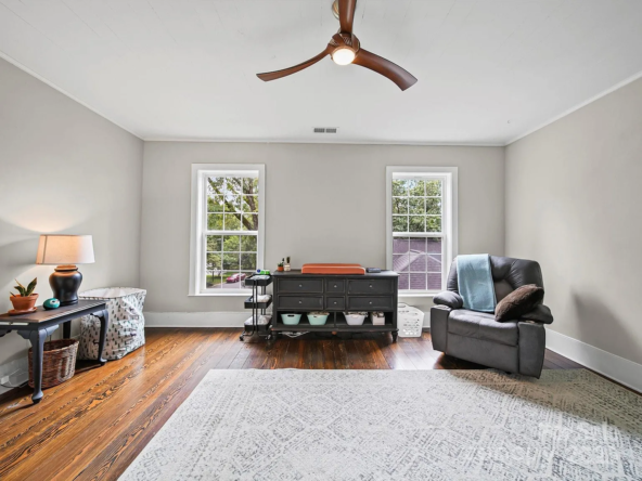 8407 Woodford Bridge Dr, Charlotte, NC 28216-26