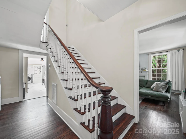 8407 Woodford Bridge Dr, Charlotte, NC 28216-4