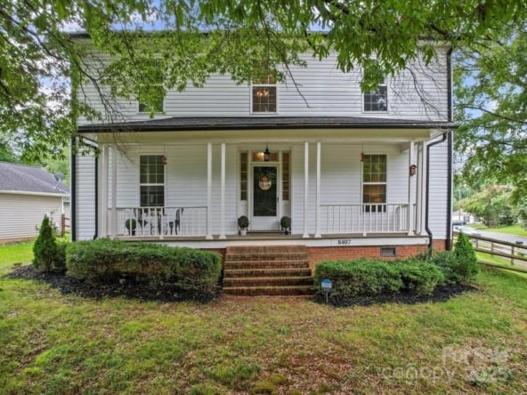 8407 Woodford Bridge Drive Charlotte , NC  28216-2