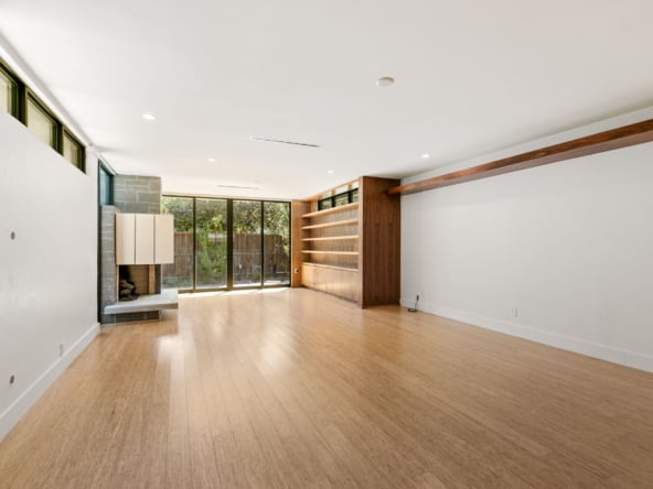 10-web-or-mls-802-w-43rd-st