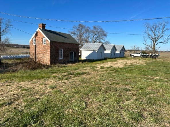 18auburn outbuildings