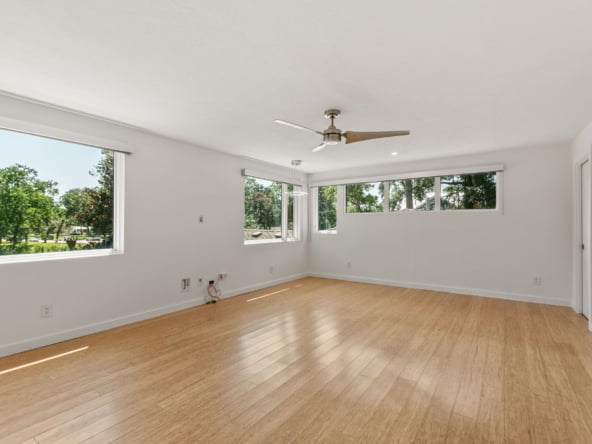 29-web-or-mls-802-w-43rd-st