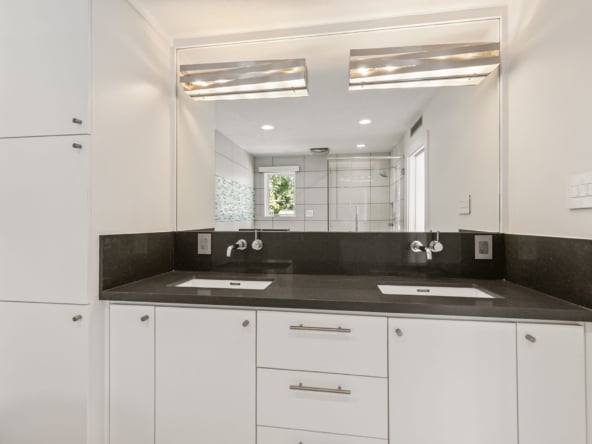 33-web-or-mls-802-w-43rd-st