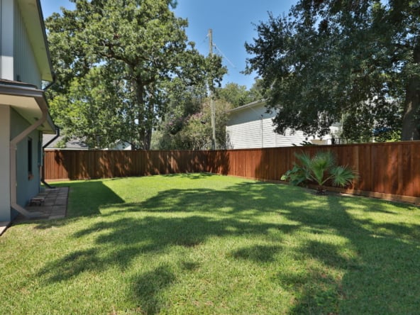 37-web-or-mls-802-w-43rd-st