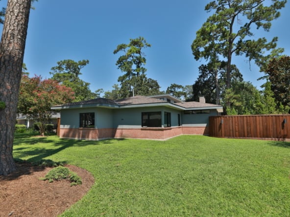 5-web-or-mls-802-w-43rd-st