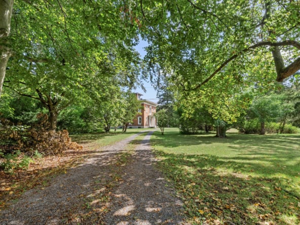 546 Castle St, Geneva NY-02