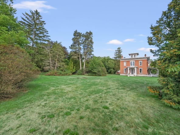 546 Castle St, Geneva NY-06
