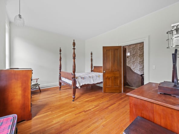 546 Castle St, Geneva NY-33