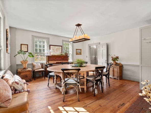78 Elm St Newbury, MA 01922-14