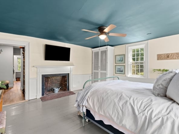 78 Elm St Newbury, MA 01922-20