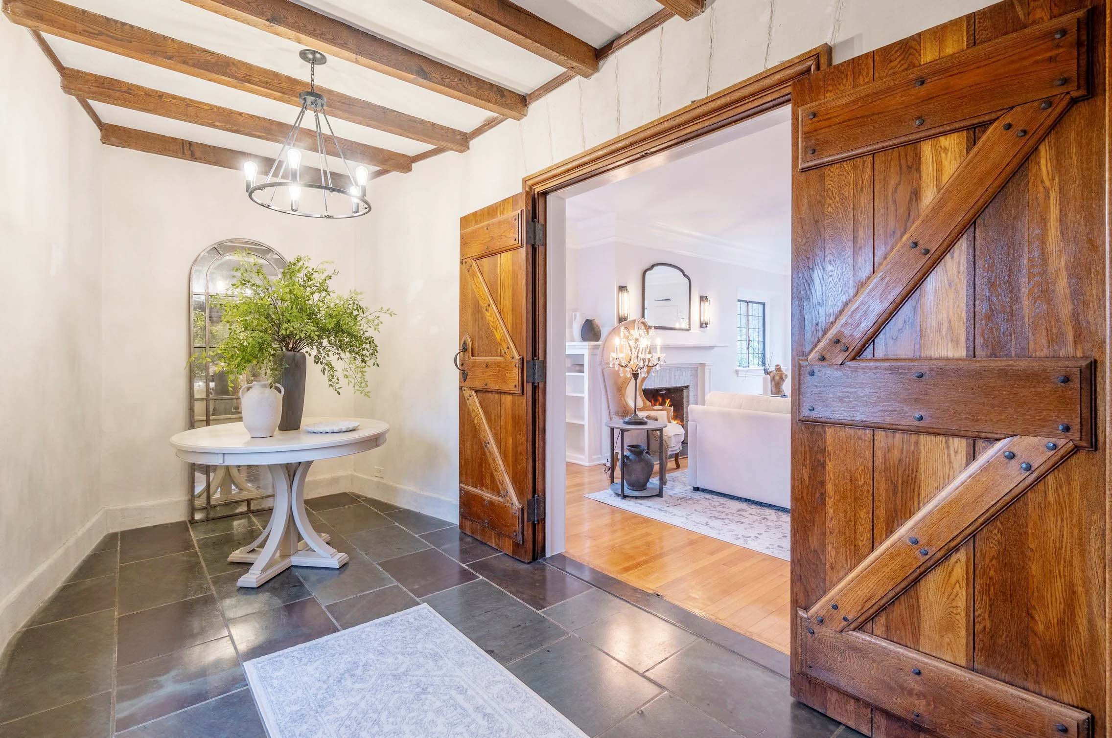 20NewYorkHistoricBrickStoneMansionsForSalebyMichaelDeRosaExchange