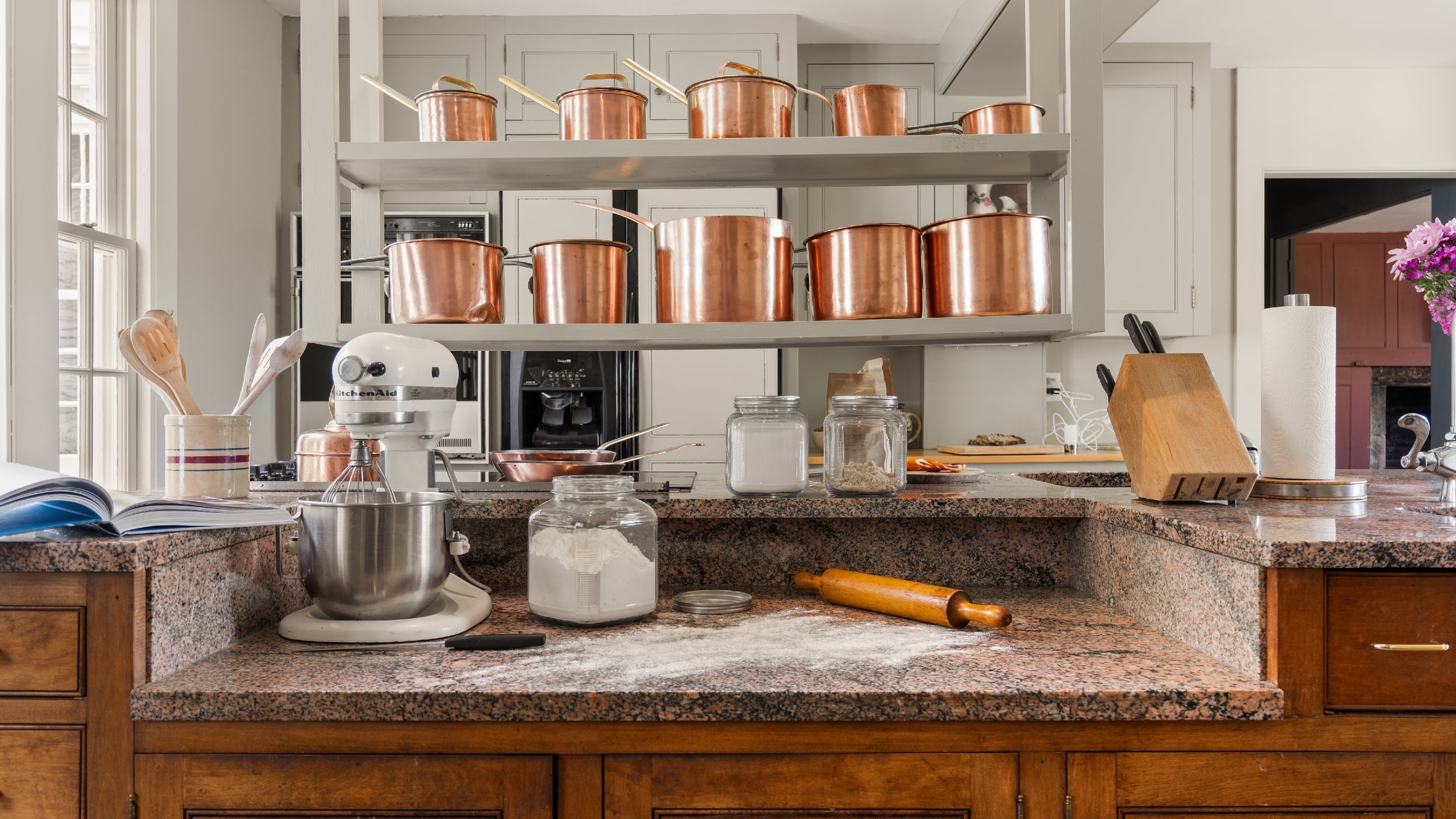 20Kitchen and baking island_WPSIRLCF