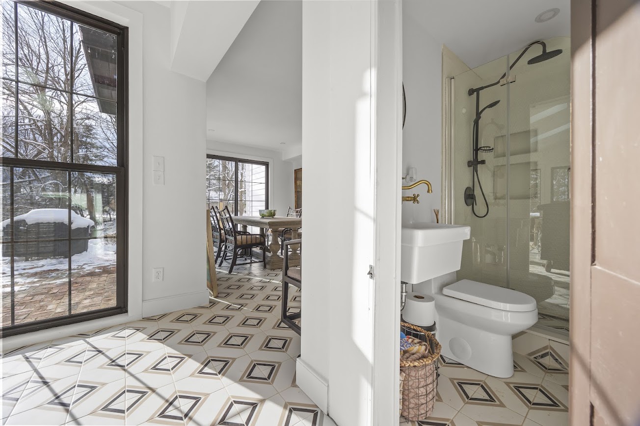 12 – Full bath off of sunroom