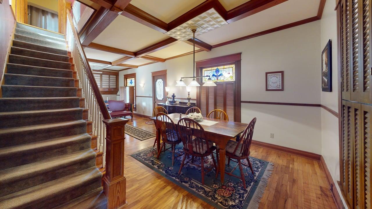 18133-S-1525-Rd-1-Dining-Room 3