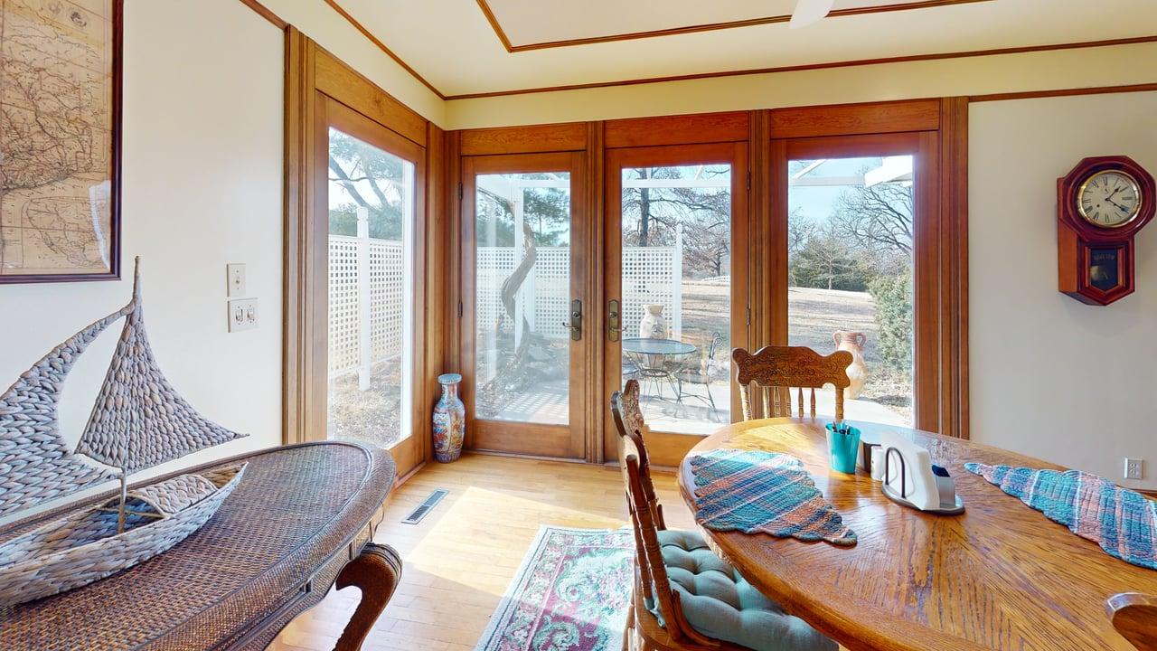 18133-S-1525-Rd-1-Dining-Room