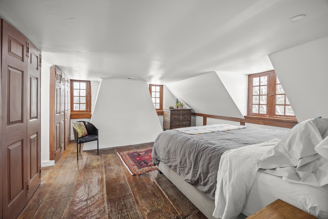 36 – Front Bedroom