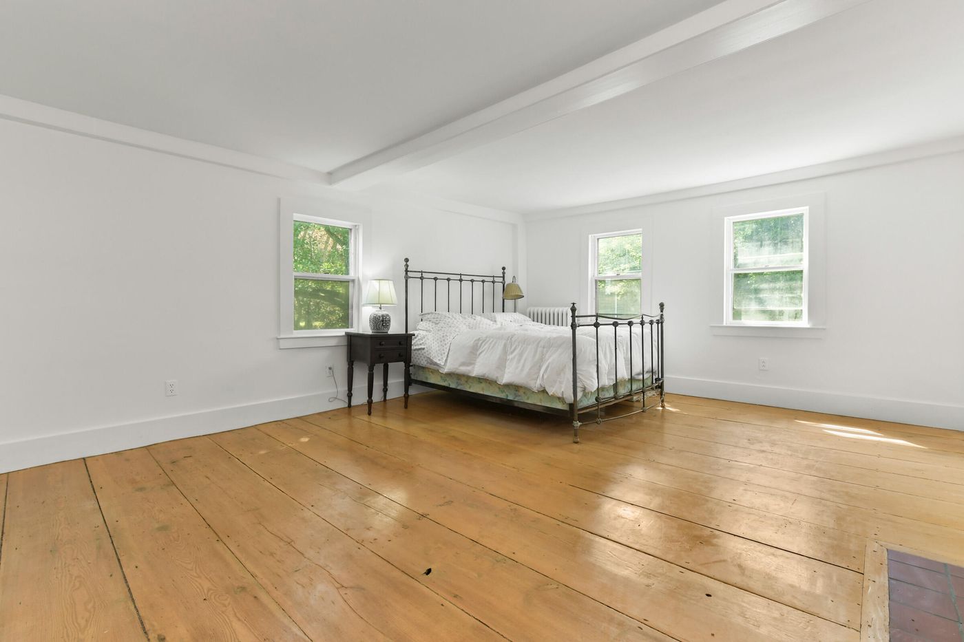 10 Reiling Pond Road Hobbs Brook Farm LINCOLN, MA 01773-13