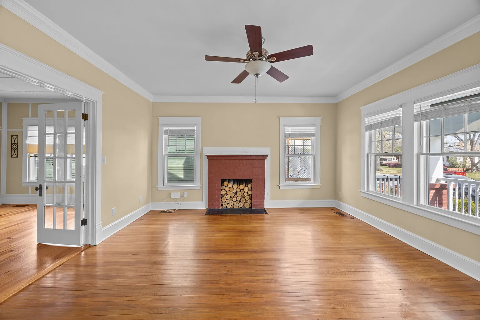 1614 Spencer Avenue, New Bern, NC 28560-12