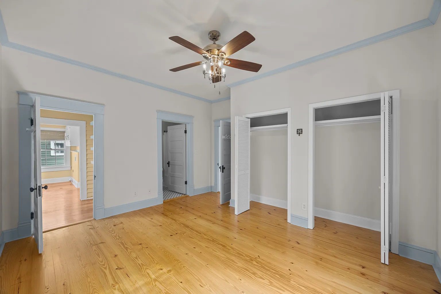 1614 Spencer Avenue, New Bern, NC 28560-23