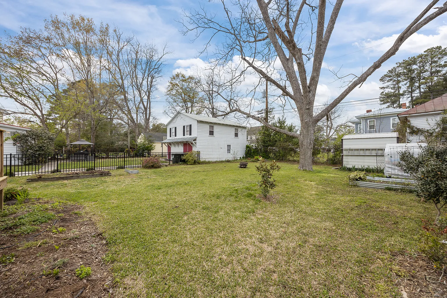 1614 Spencer Avenue, New Bern, NC 28560-37