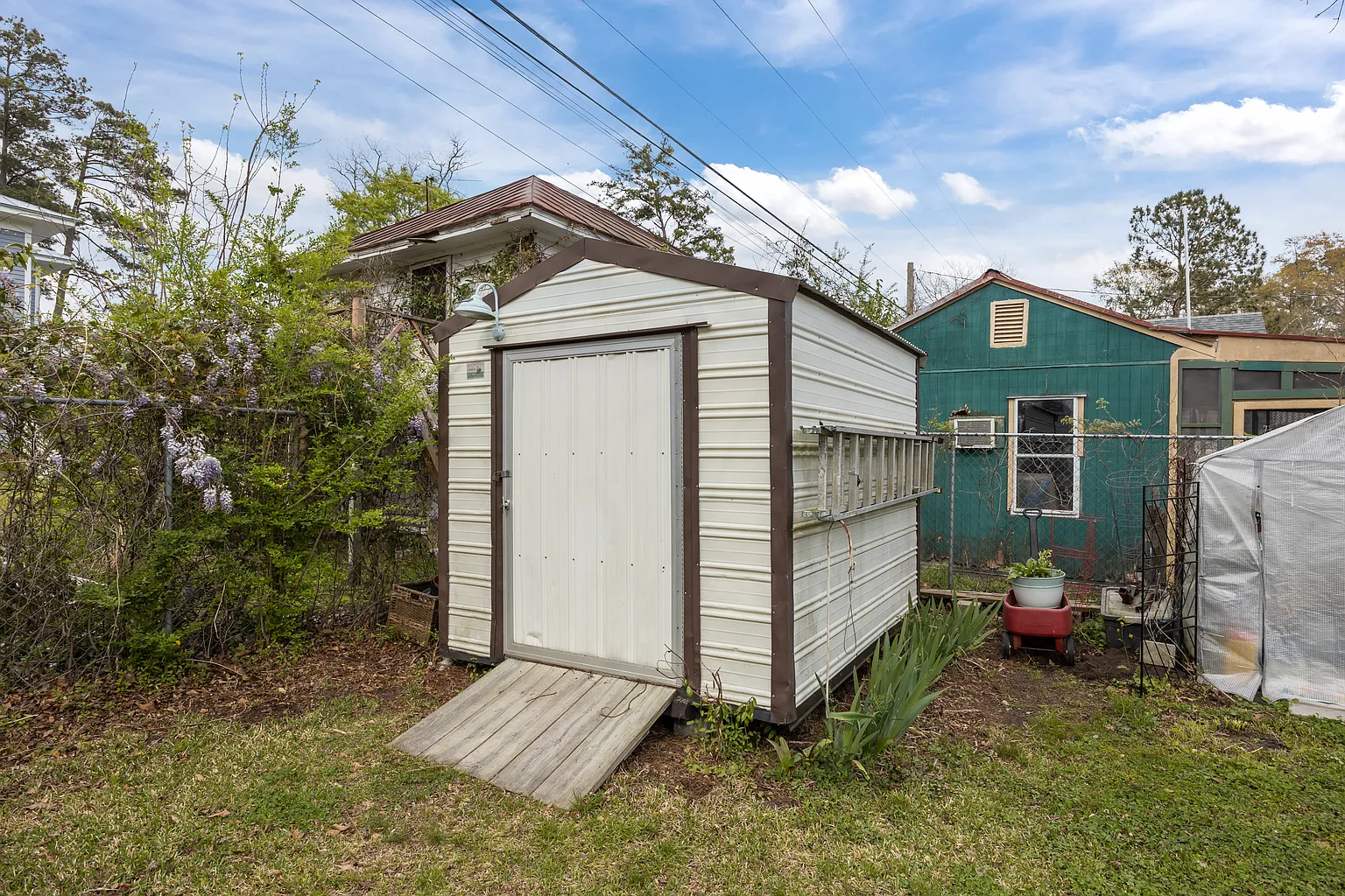 1614 Spencer Avenue, New Bern, NC 28560-39