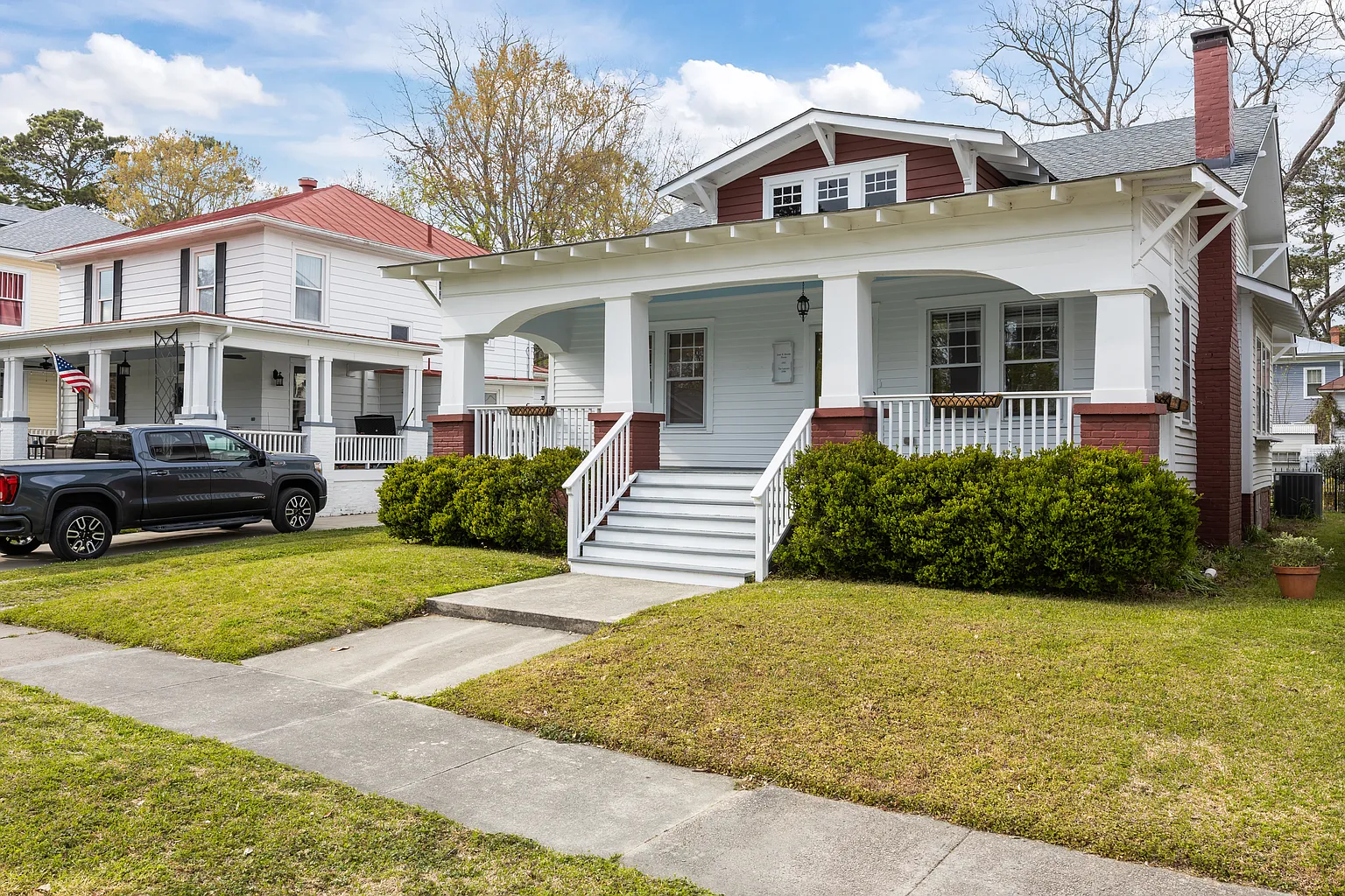 1614 Spencer Avenue, New Bern, NC 28560-4