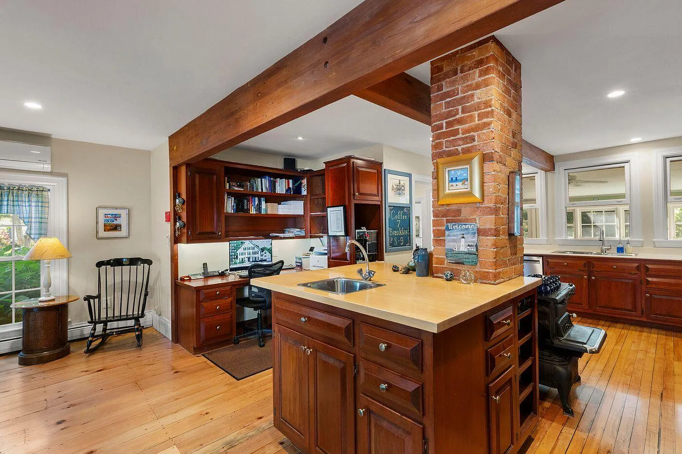 22 High Street, Camden, ME 04843-15