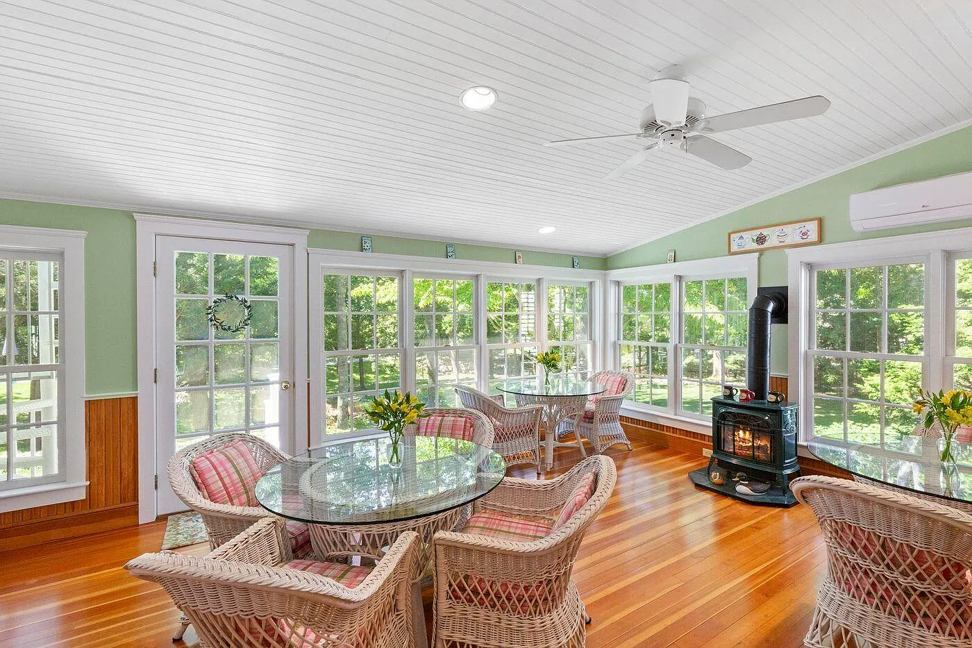 22 High Street, Camden, ME 04843-17