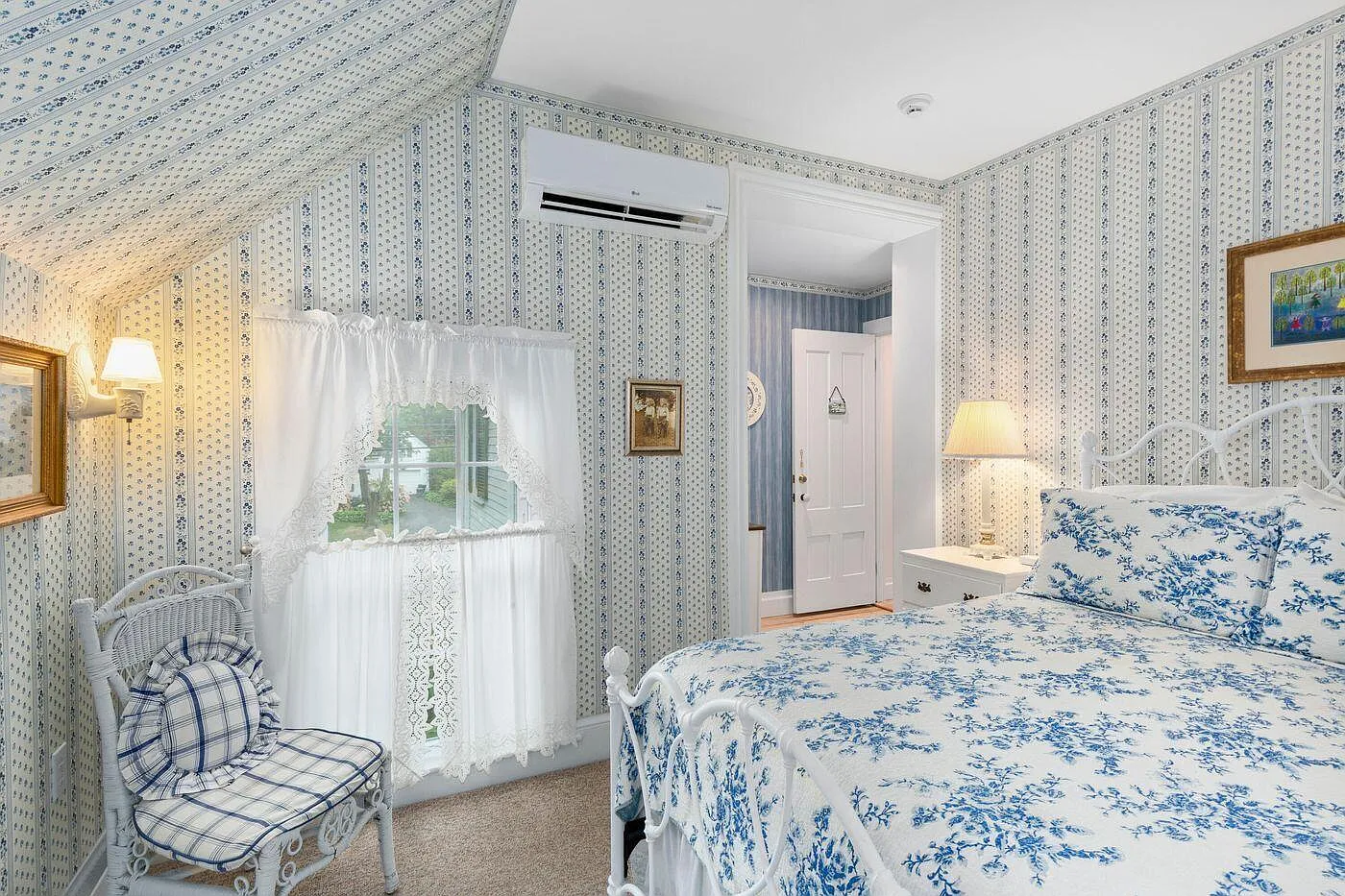 22 High Street, Camden, ME 04843-23
