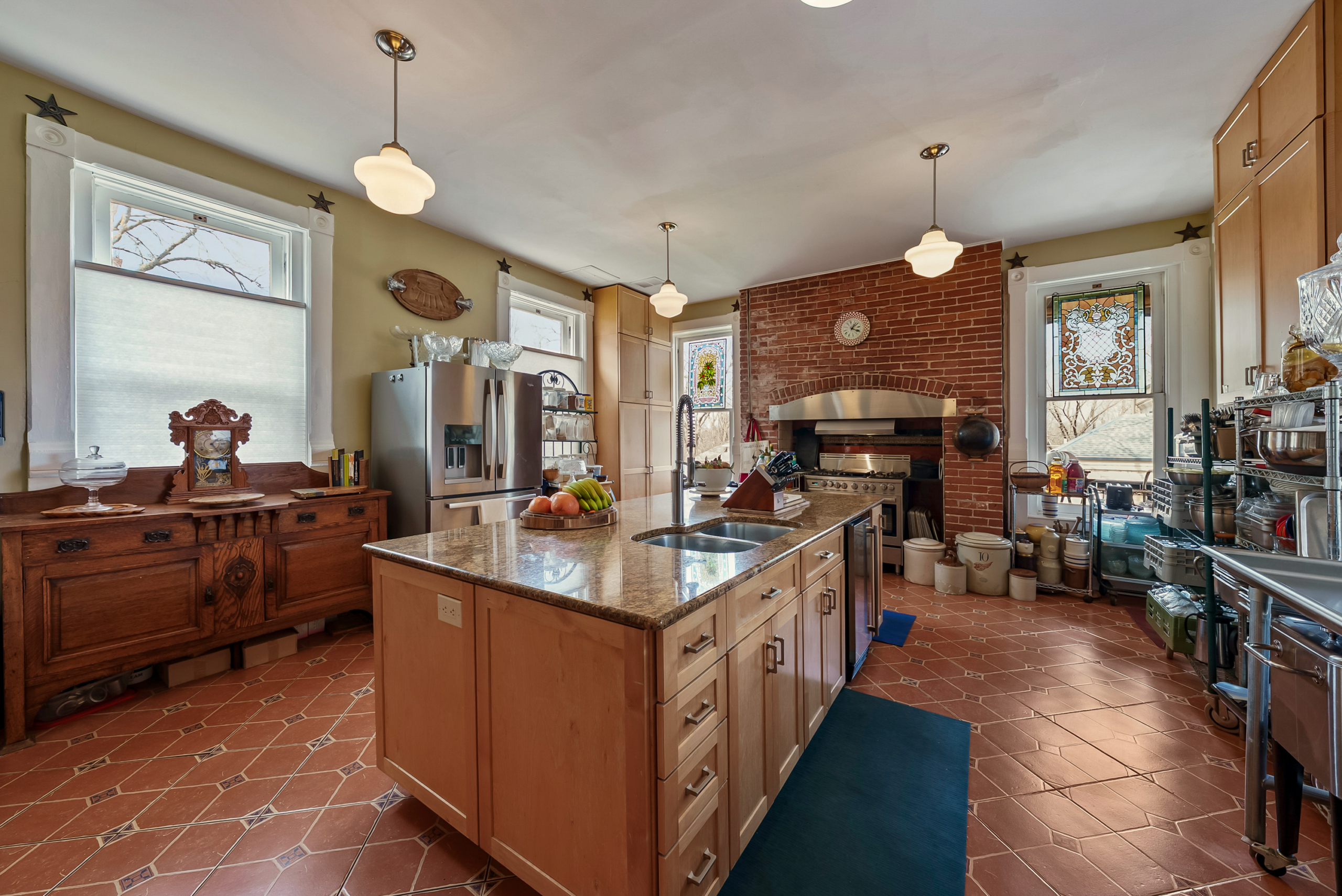 033-809 Hall St 2026-25