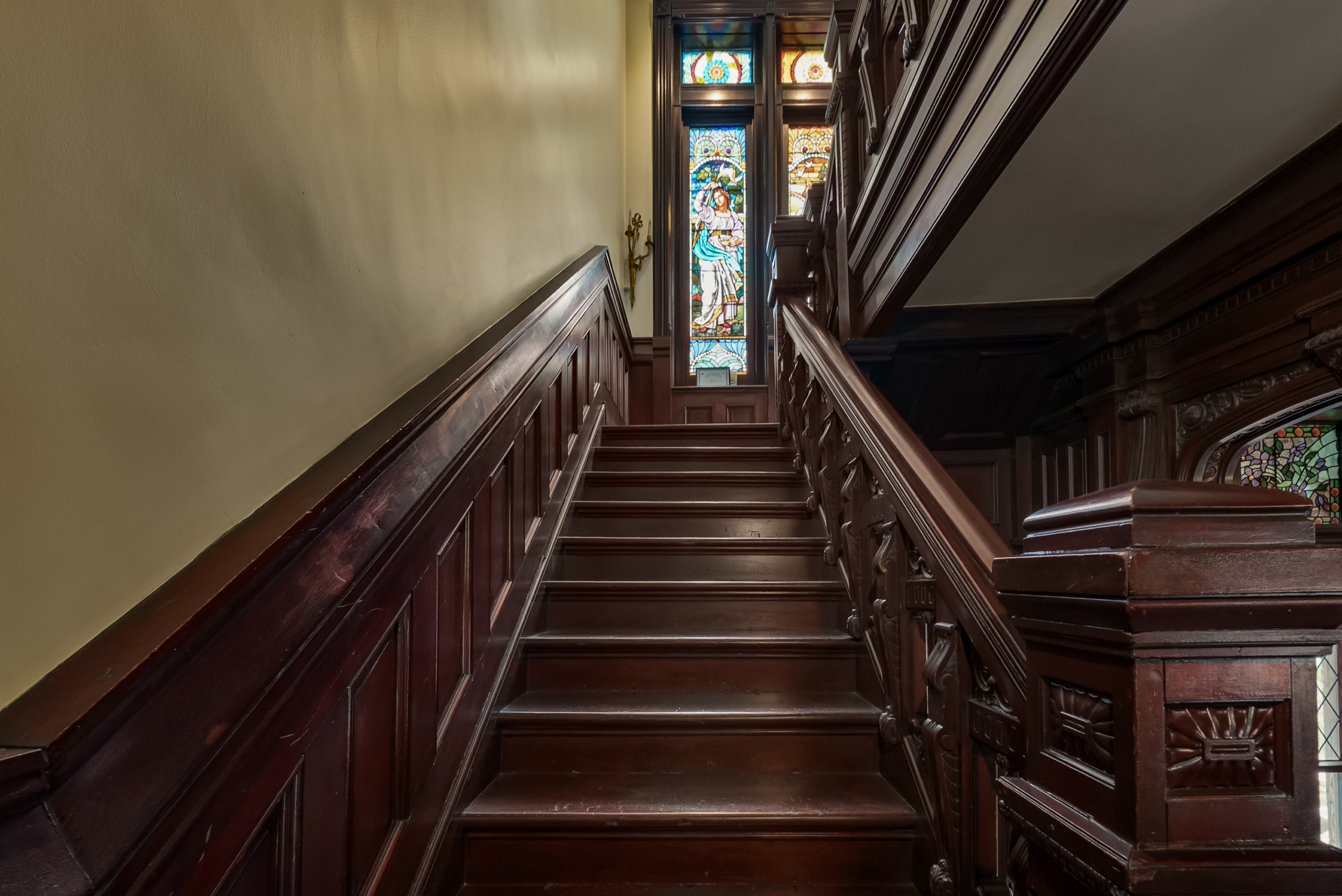 035-809 Hall St 2026-27