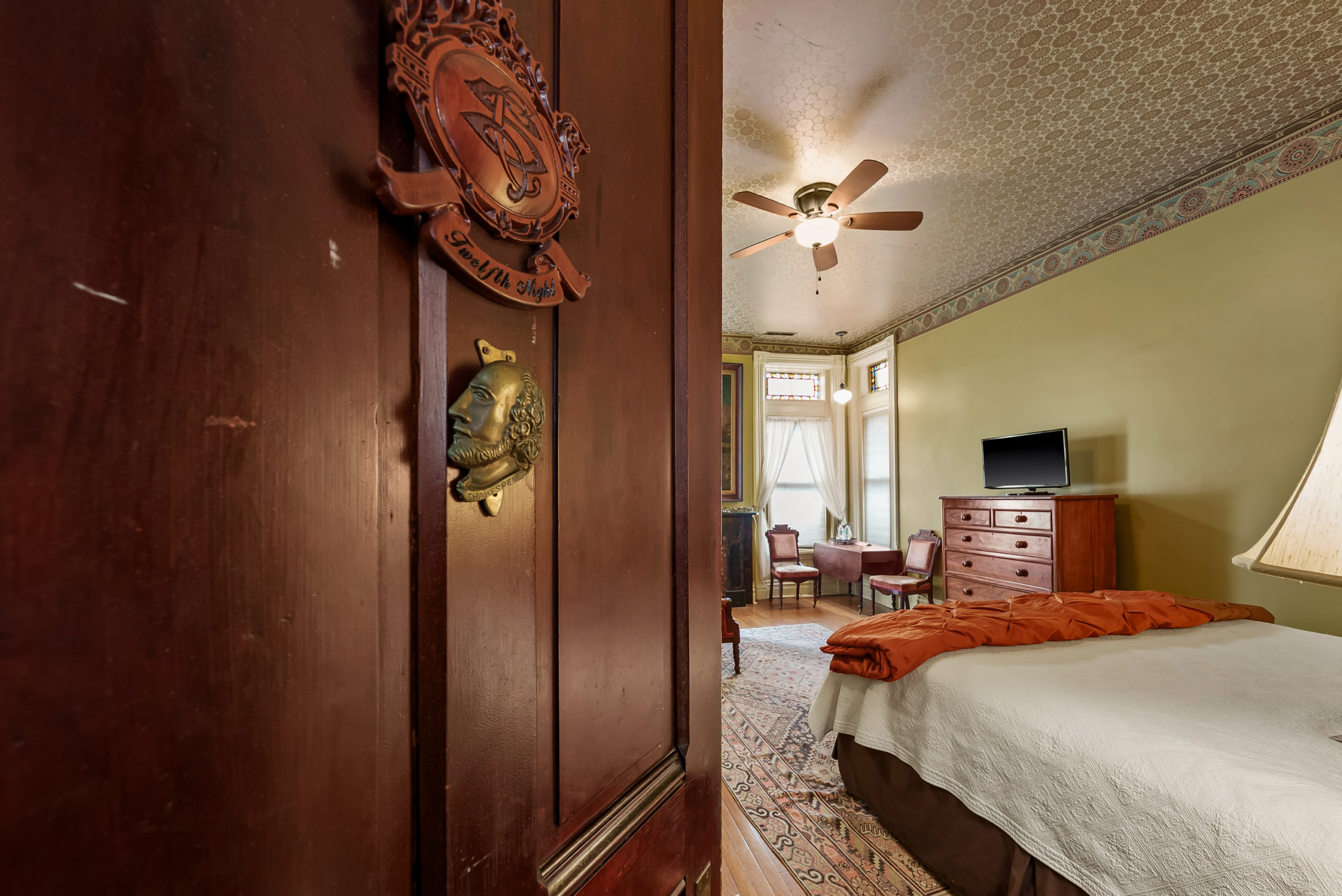 045-809 Hall St 2026-37
