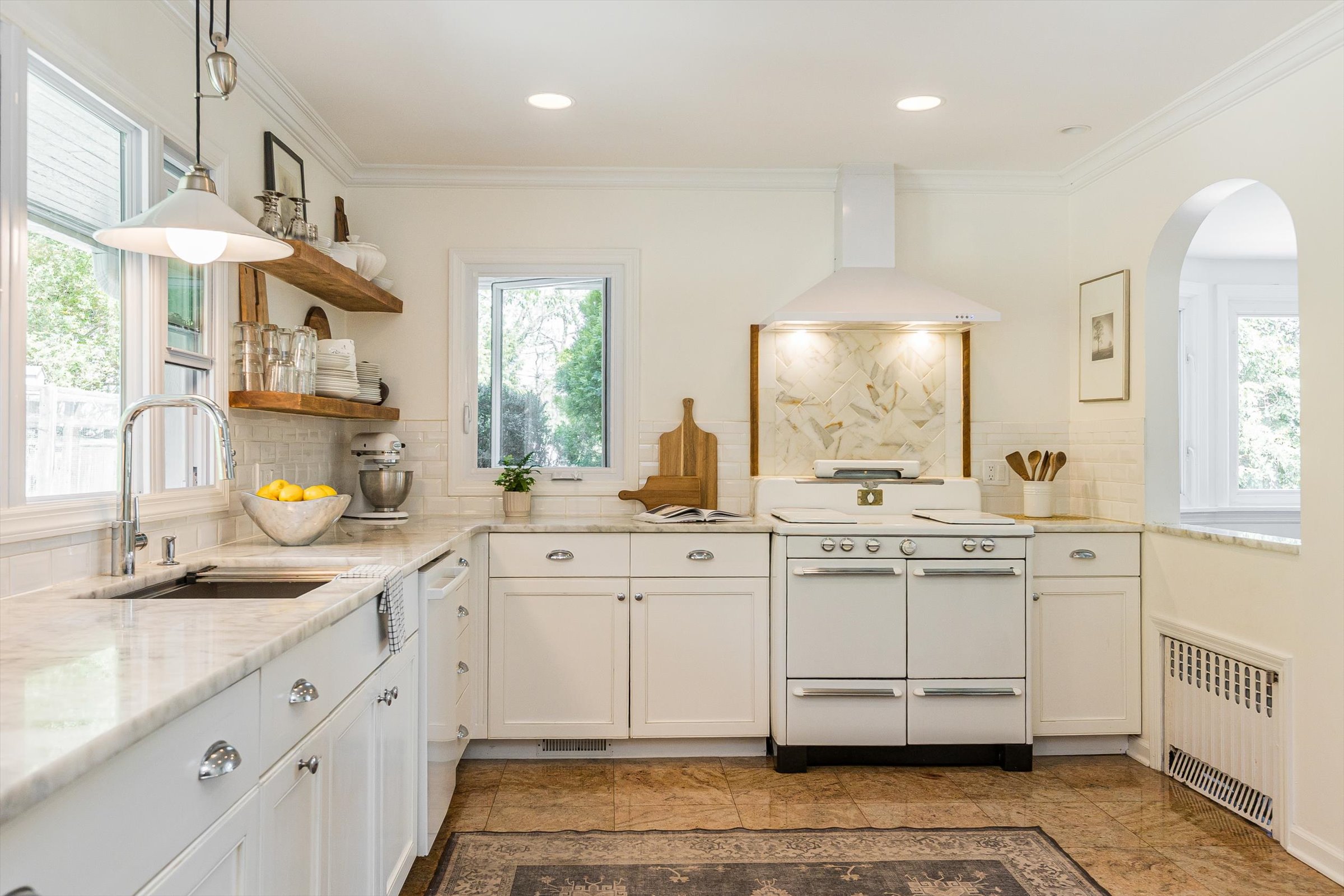 047-Kitchen