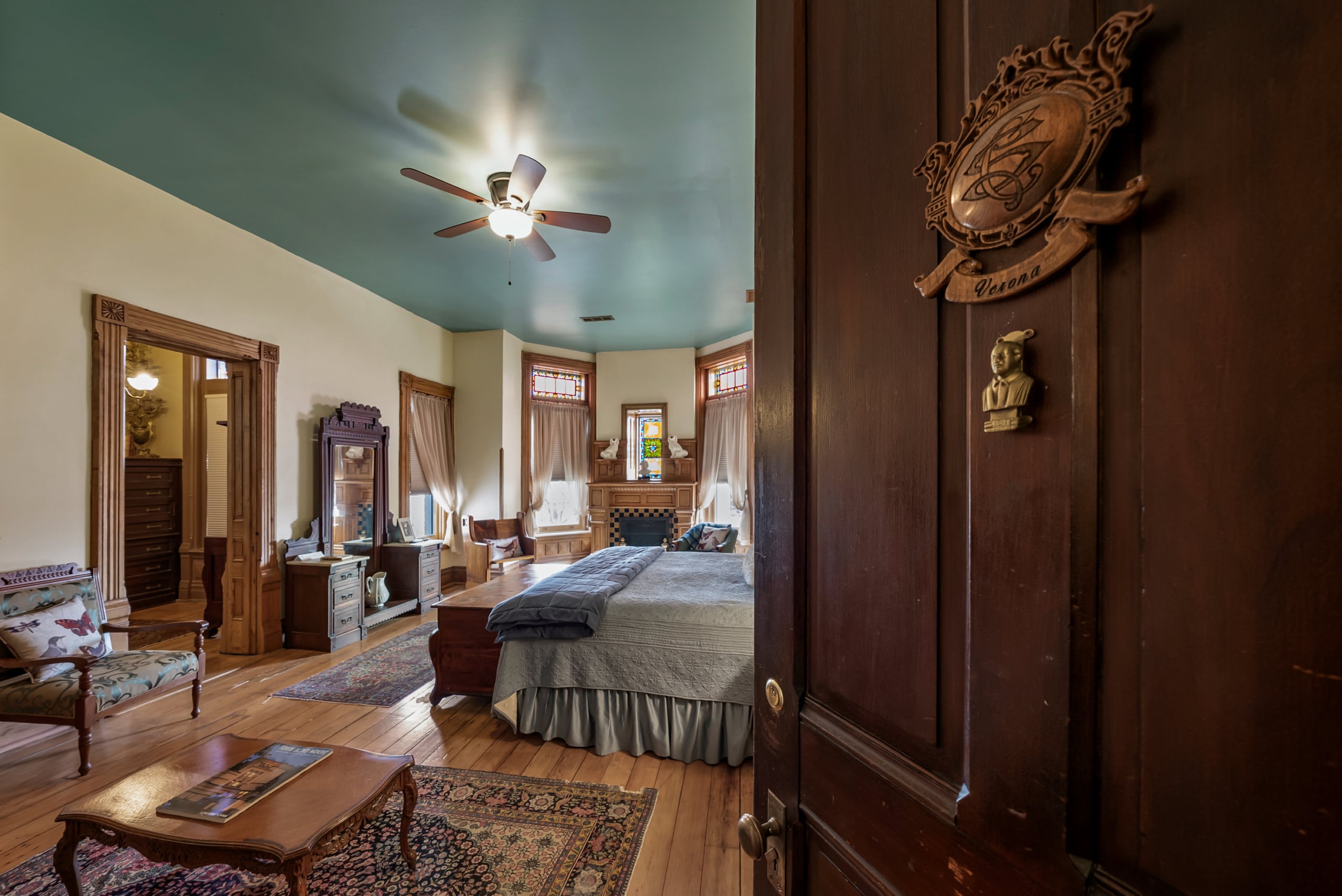 048-809 Hall St 2026-40