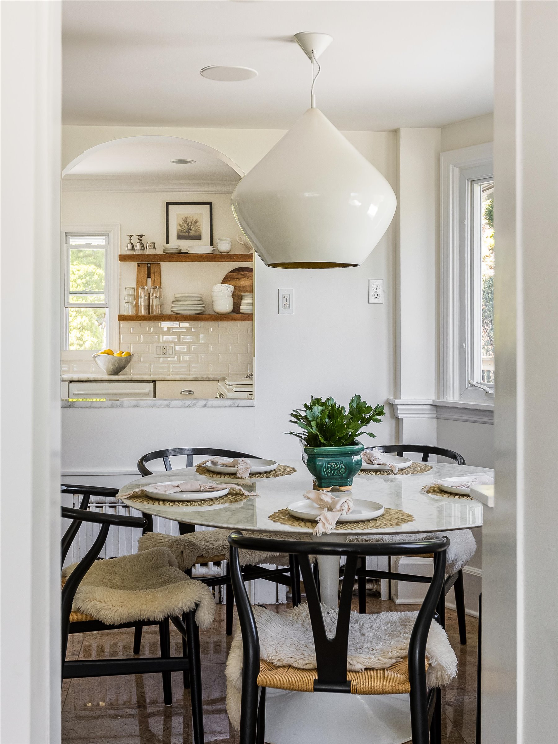 057-Breakfast Nook