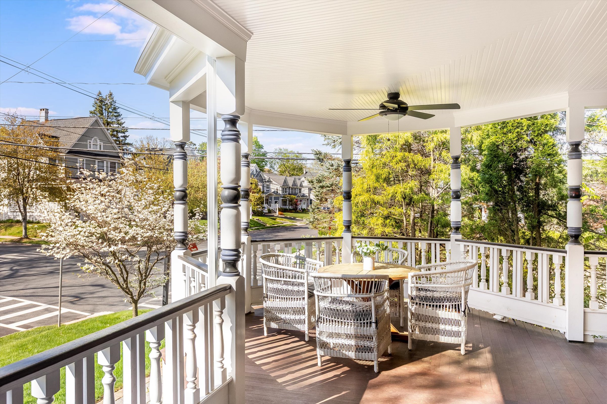 07-Front Porch