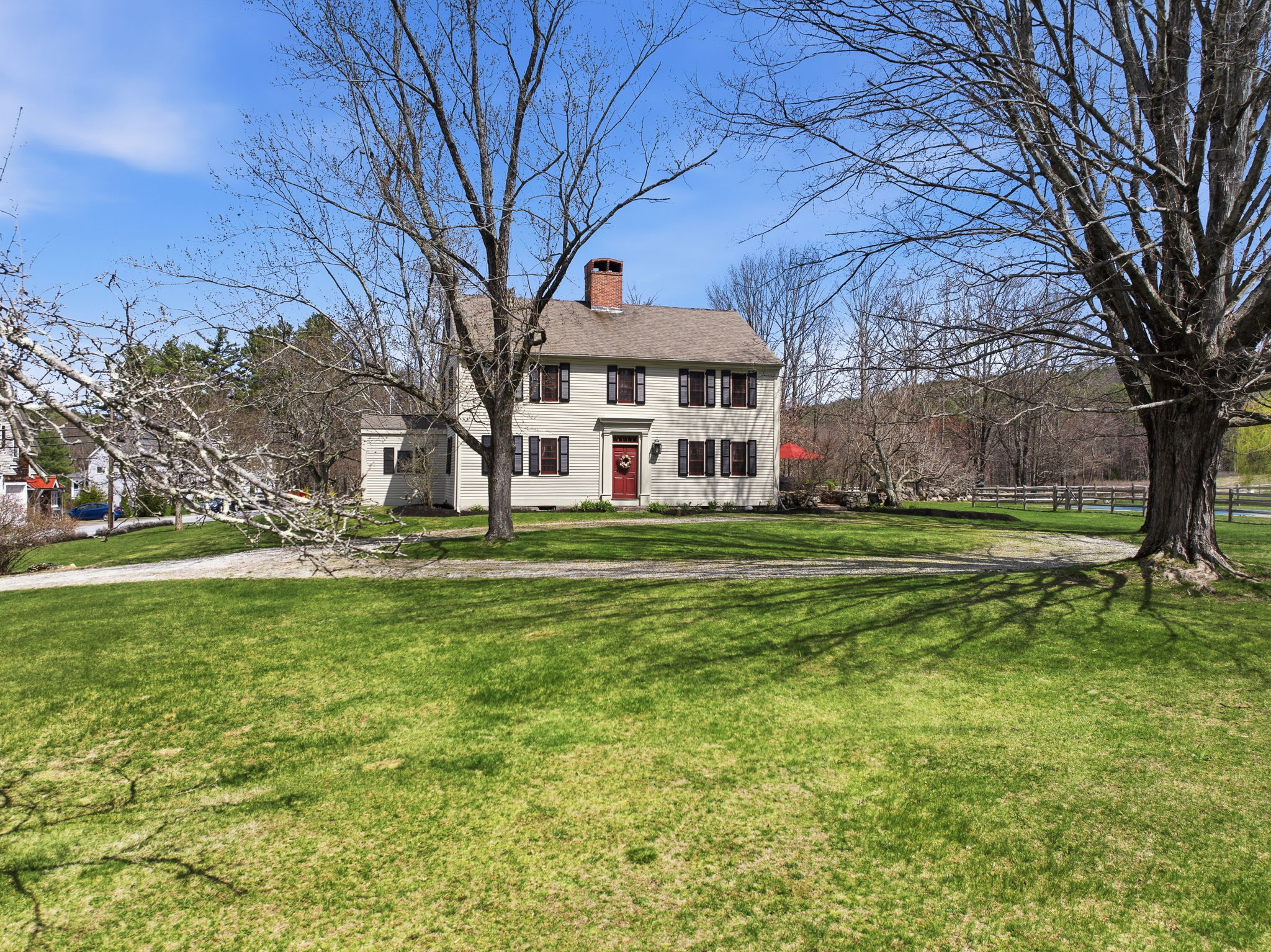 10-web-or-mls-5OldManchesterRoadAmherstNH-11